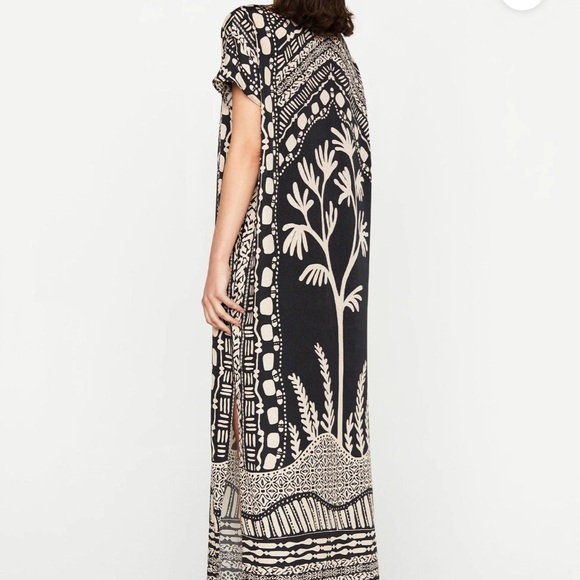 MARIE OLIVER OLIVER CAFTAN SIZE MEDIUM - Picture 3 of 10